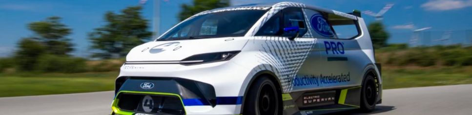 Supervan elétrica da Ford tem 2.000 cv