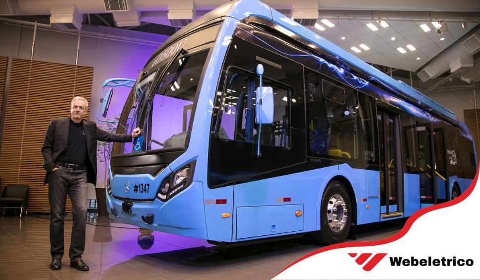 eO500U, o primeiro ônibus elétrico da Mercedes no Brasil